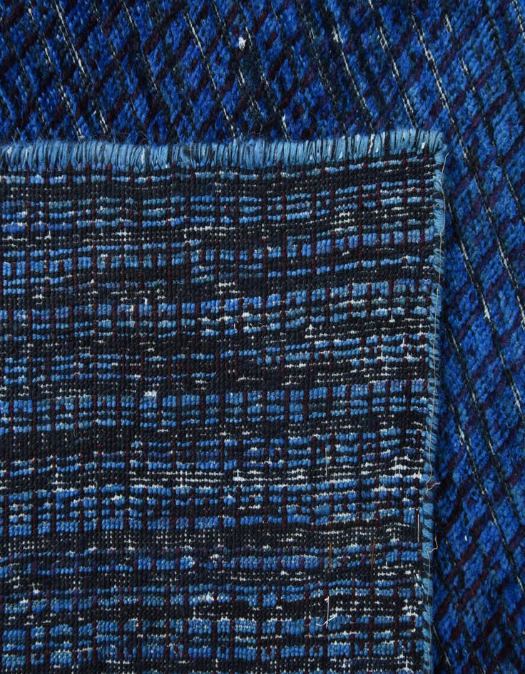 Detail image of  5' 5 x 7' 6  Hand Knotted Darya Wool Rug