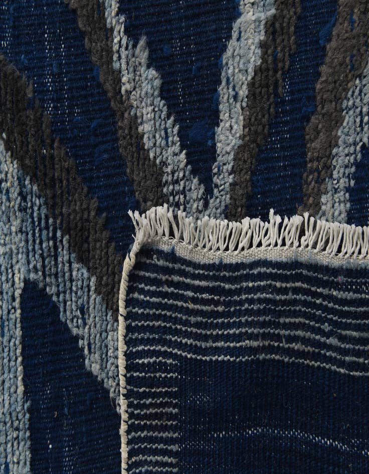 Detail image of  7' 9 x 10' 10  Hand Knotted Darya Wool Rug