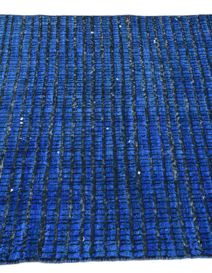 Detail image of  3' 9 x 5' 10  Hand Knotted Darya Wool Rug