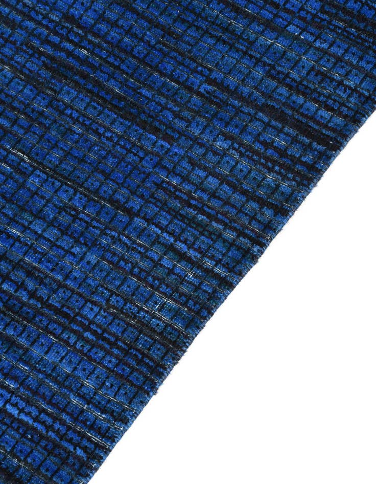 Detail image of  7' 11 x 10'  Hand Knotted Darya Wool Rug