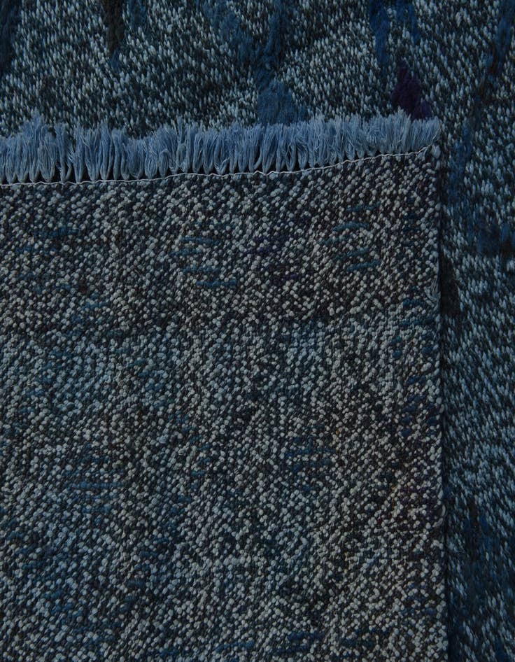 Detail image of  3' 9 x 6'  Hand Knotted Darya Wool Rug