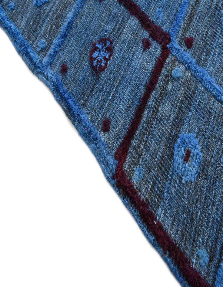 Detail image of  8' 4 x 10' 2  Hand Knotted Darya Wool Rug