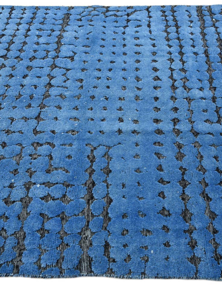 Detail image of  5' 5 x 8' 6  Hand Knotted Darya Wool Rug