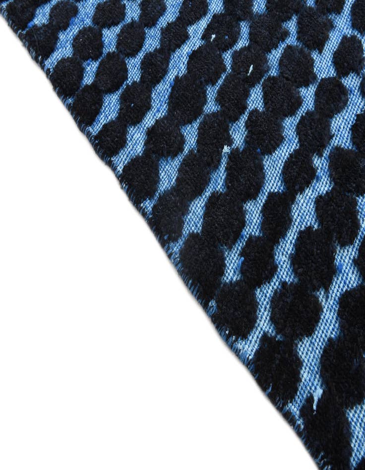 Detail image of  7' 10 x 10' 5  Hand Knotted Darya Wool Rug