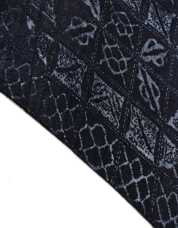 Detail image of  8' 1 x 10'  Hand Knotted Darya Rug