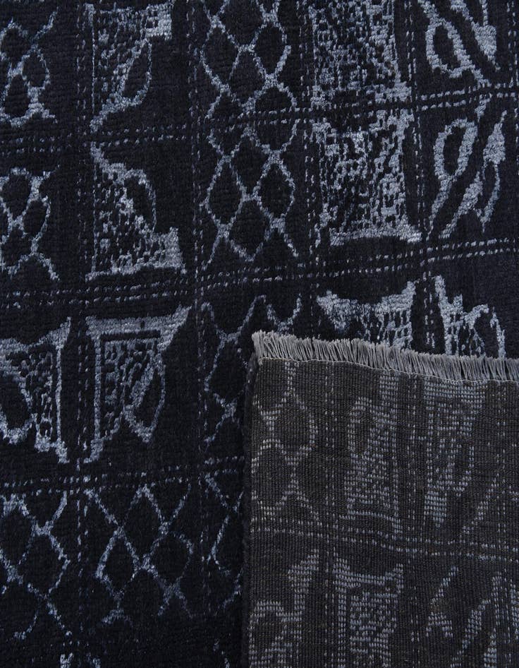 Detail image of  8' 1 x 10'  Hand Knotted Darya Rug