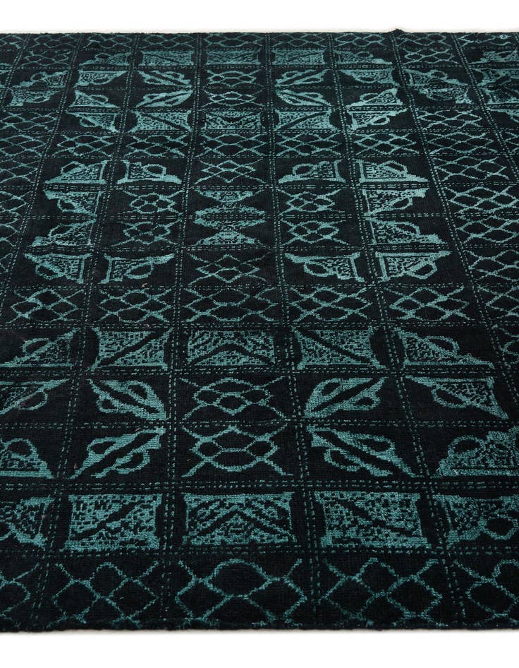 Detail image of  8' x 10'  Hand Knotted Darya Rug