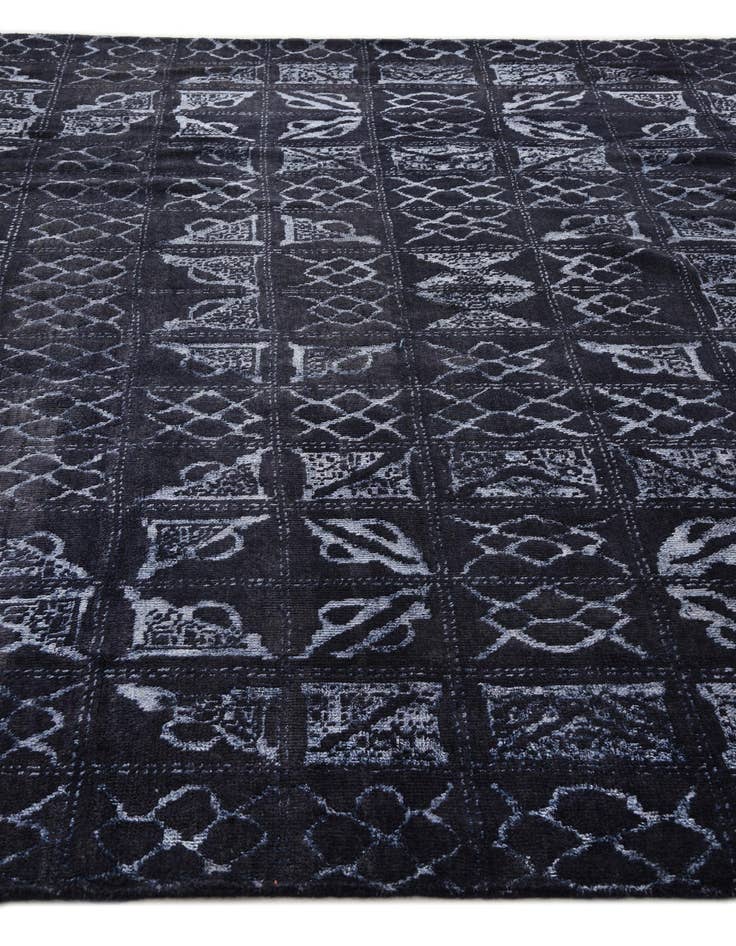 Detail image of  8' 8 x 12'  Hand Knotted Darya Wool Rug