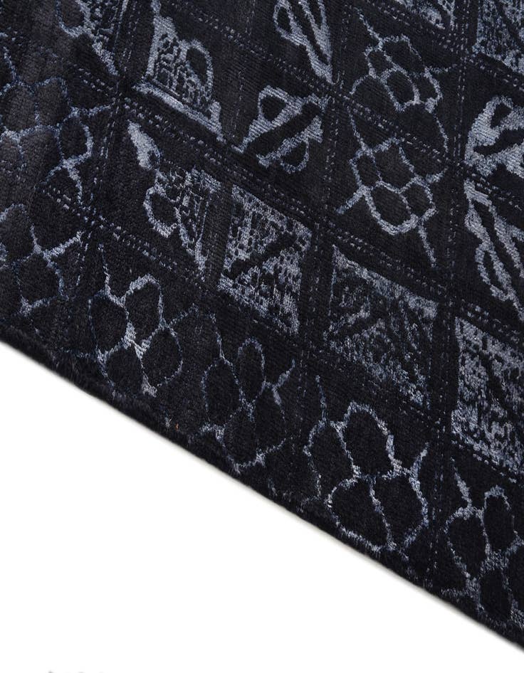 Detail image of  8' 8 x 12'  Hand Knotted Darya Wool Rug