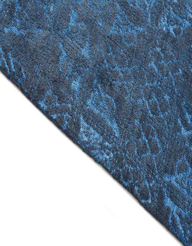 Detail image of  5' 8 x 9' 1  Hand Knotted Darya Rug