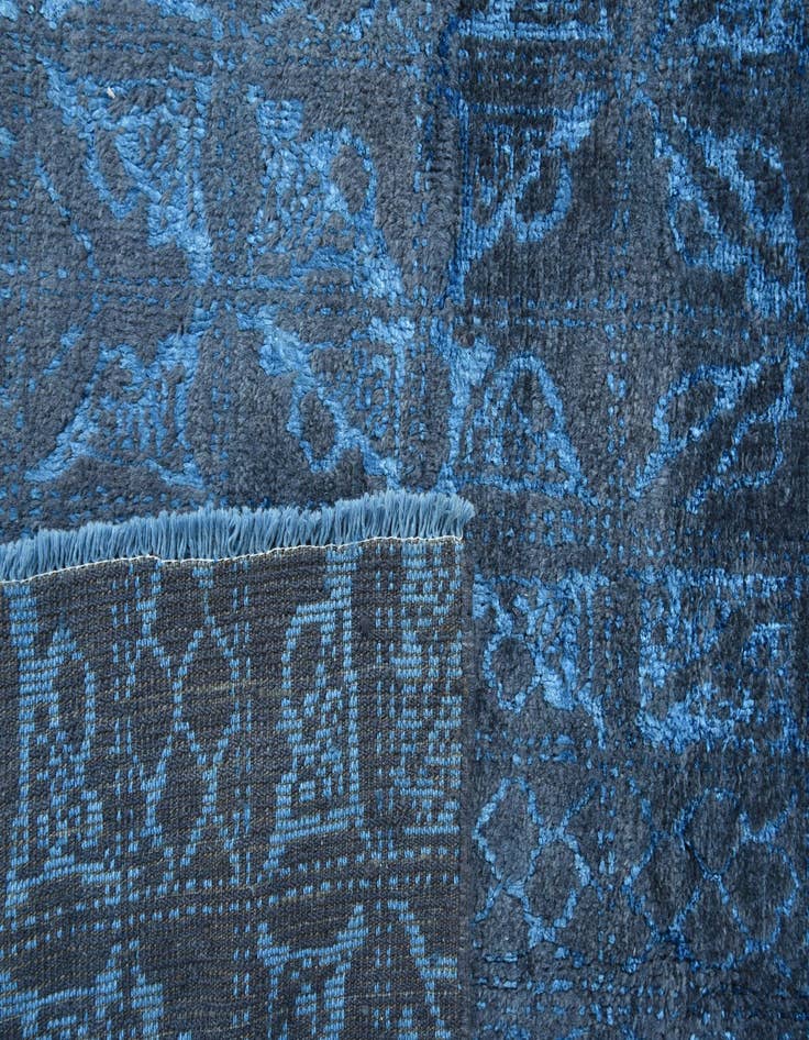 Detail image of  5' 8 x 9' 1  Hand Knotted Darya Rug