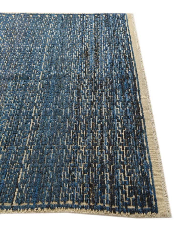 Detail image of  6' 8 x 9' 8  Hand Knotted Darya Wool Rug