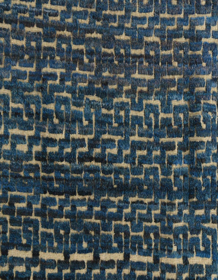 Detail image of  6' 8 x 9' 8  Hand Knotted Darya Wool Rug