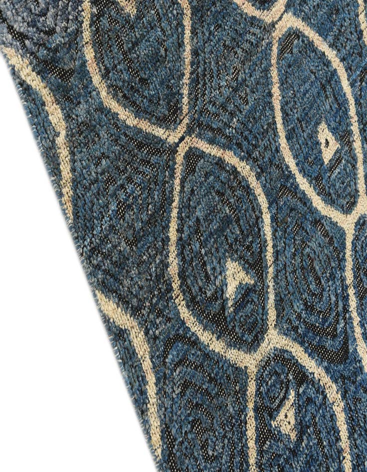Detail image of  5' 7 x 7' 6  Hand Knotted Darya Wool Rug