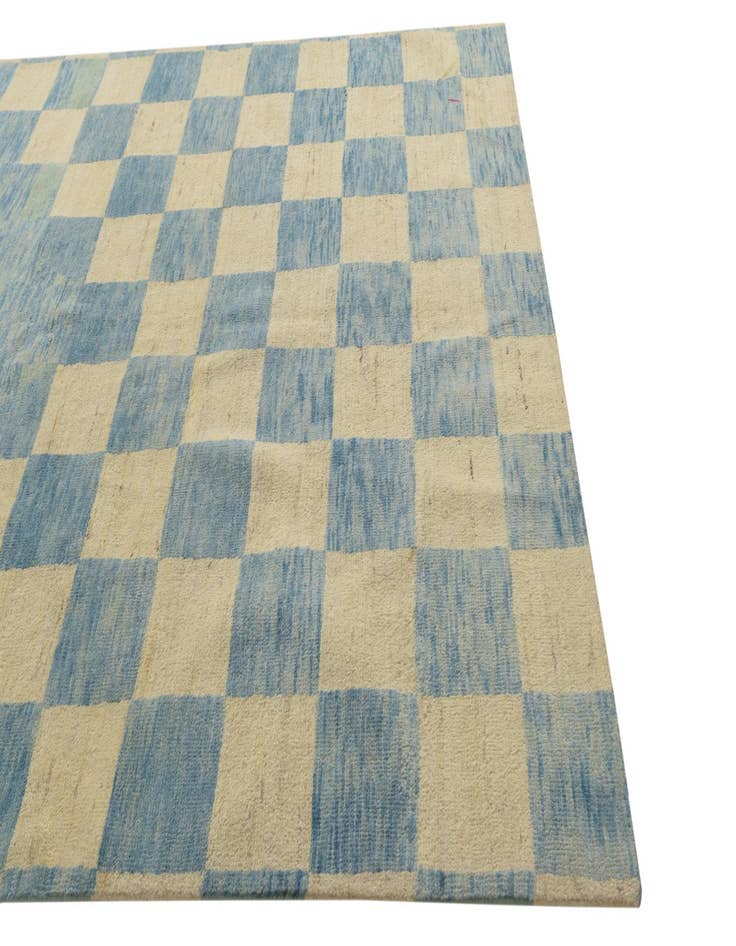 Detail image of  6' 9 x 10'  Hand Knotted Darya Wool Rug