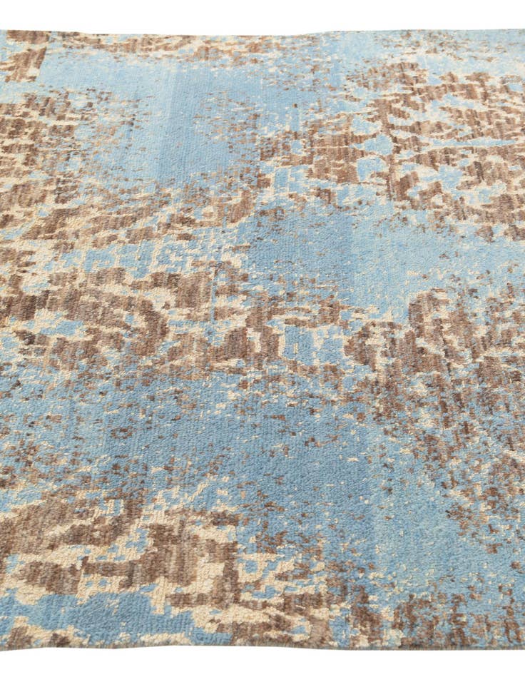 Detail image of  6' 1 x 9' 4  Hand Knotted Darya Rug