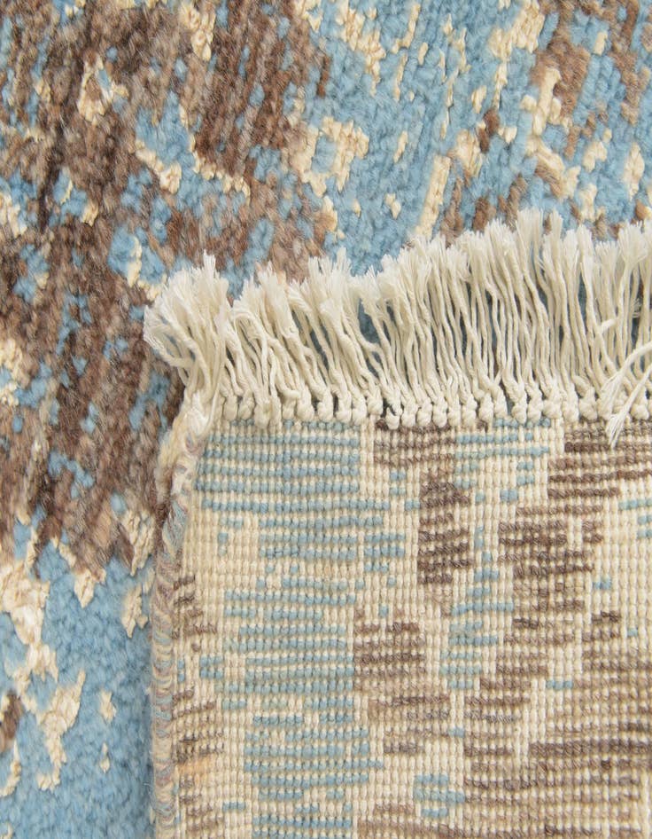 Detail image of  6' 1 x 9' 4  Hand Knotted Darya Rug