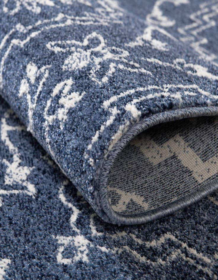 Detail image of  7' x 10' Diana Rug