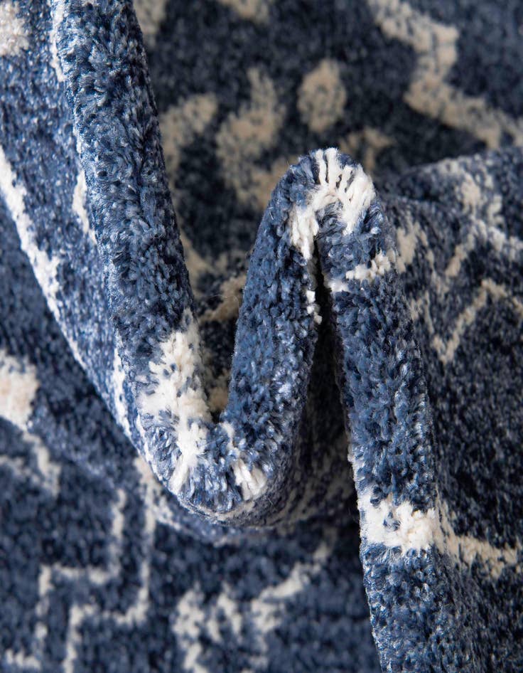 Detail image of  7' x 10' Diana Rug