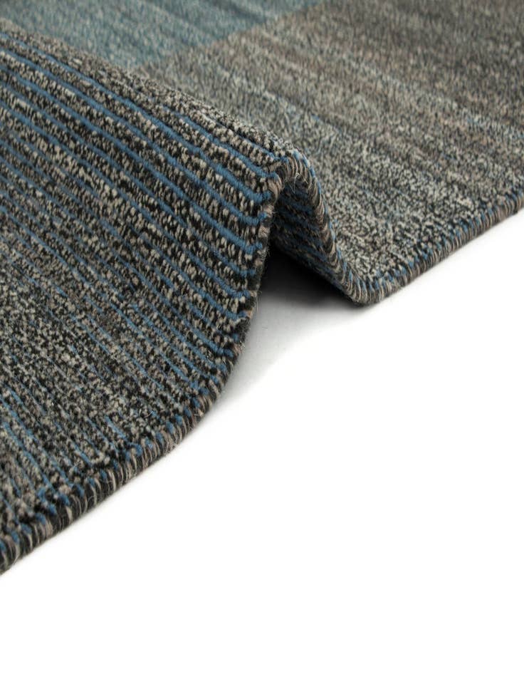 Detail image of  6' 8 x 9' 11  Hand Knotted Farona Wool Rug