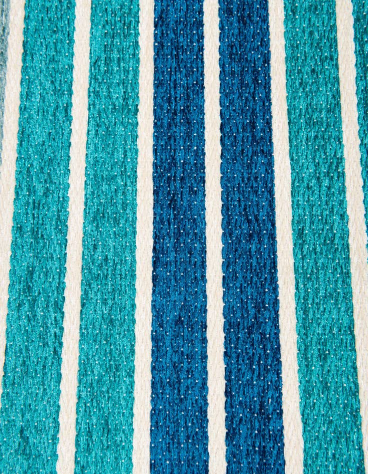 Detail image of  1' 10 x 2' 10 Flatweave Cotton Dhurrie Rug