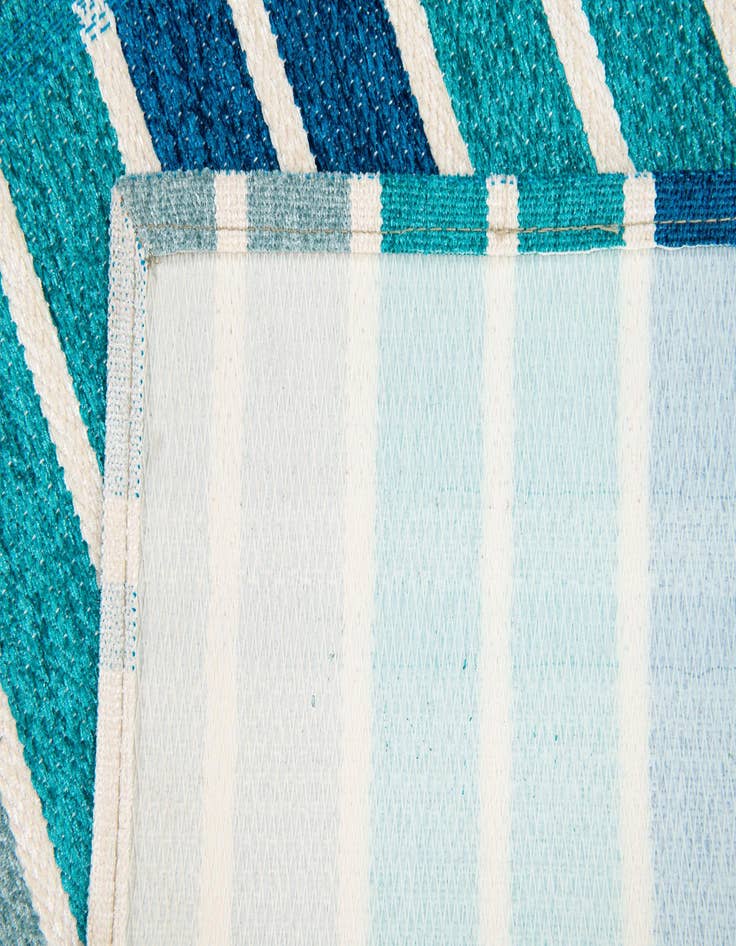 Detail image of  1' 10 x 2' 10 Flatweave Cotton Dhurrie Rug