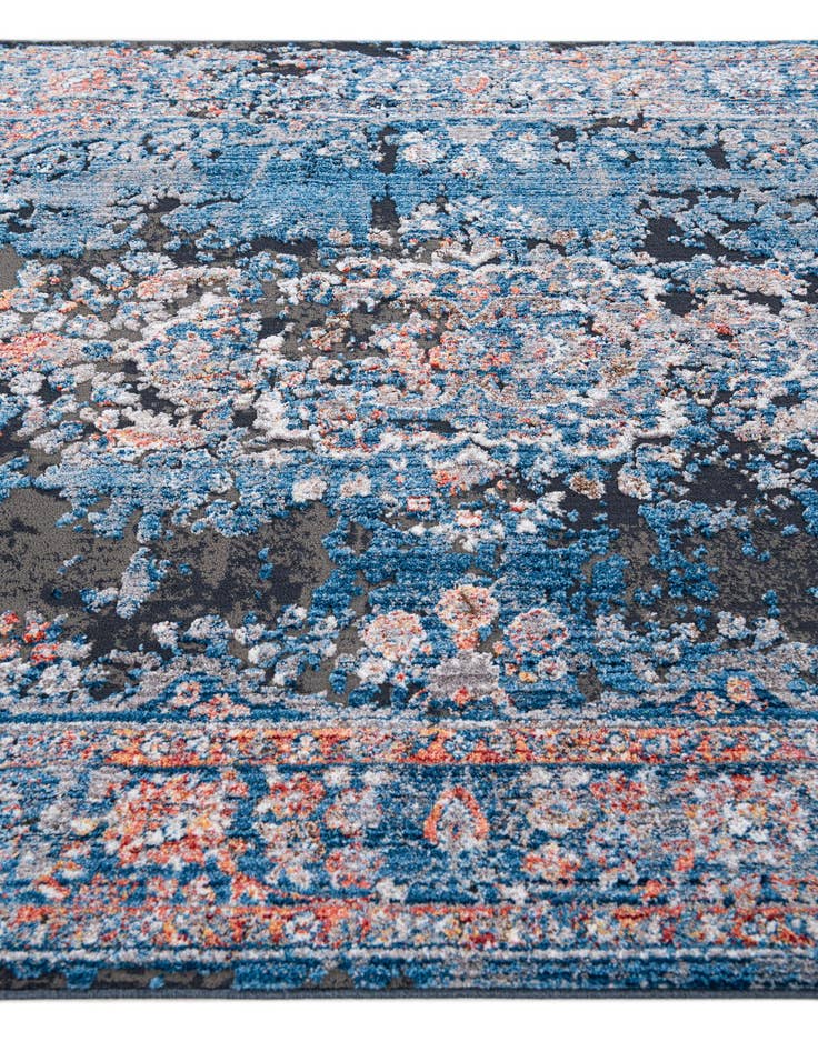 Detail image of  5' x 7' 7 Fleur Rug