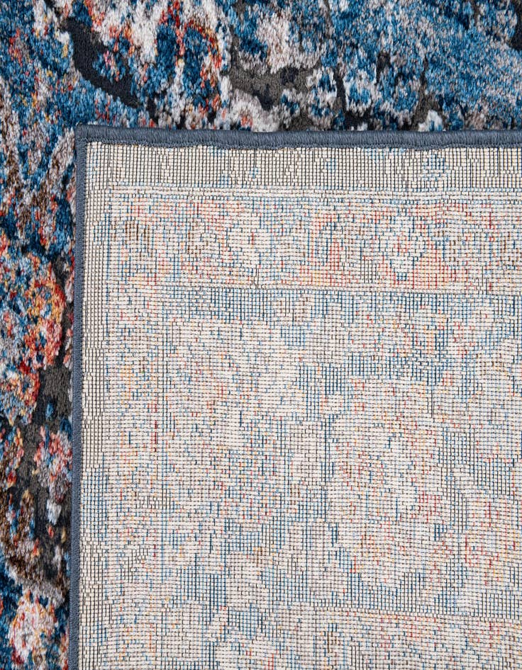 Detail image of  5' x 7' 7 Fleur Rug