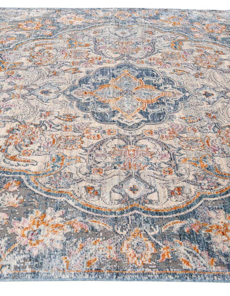 Detail image of  5' 3 x 7' 5 Fleur Rug