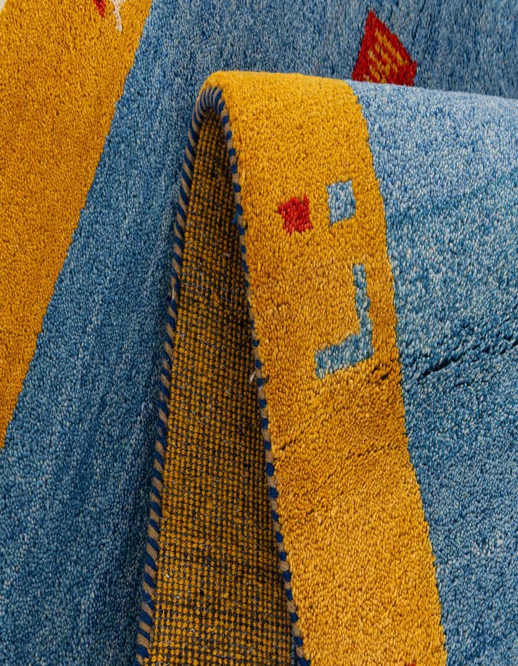 Detail image of 4' x 6' 1 Hand Knotted Gabbeh Wool Rug