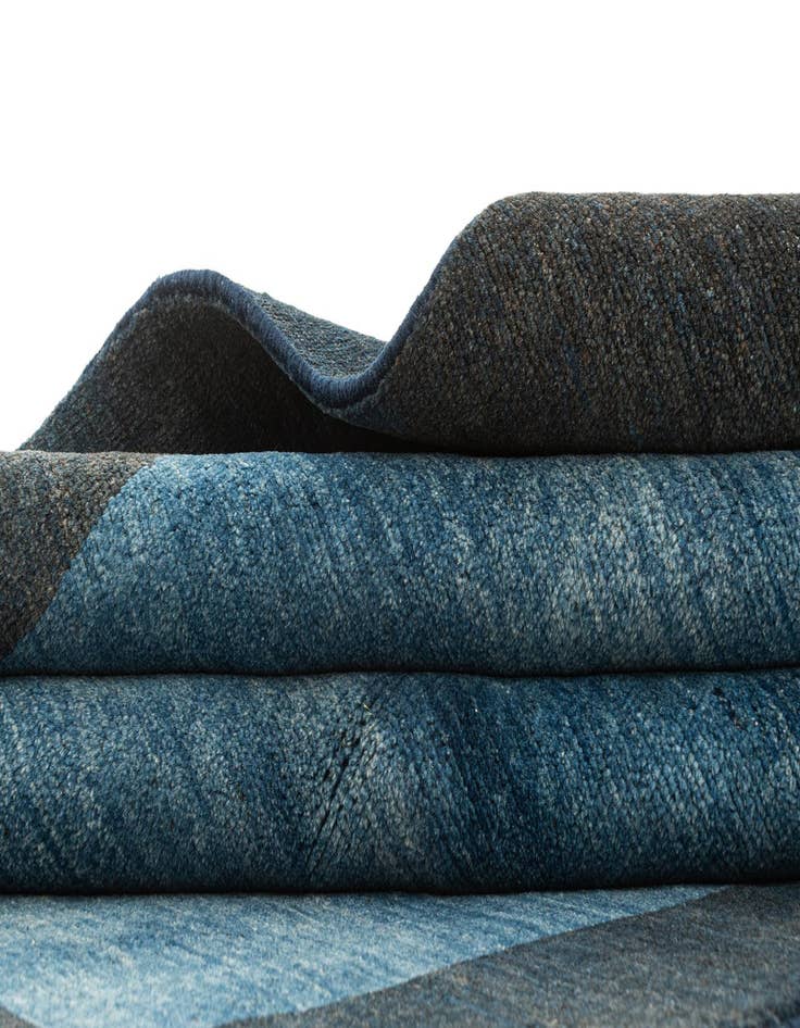 Detail image of  4' 9 x 6' 5 Gabbeh Shouli Rug