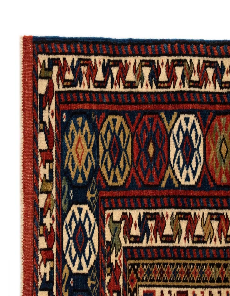 Detail image of 4' 2 x 5' 5 Hand Knotted Ghashghai Persian Rug