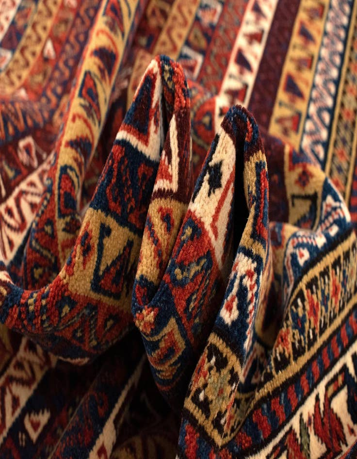 Detail image of 4' 2 x 5' 5 Hand Knotted Ghashghai Persian Rug