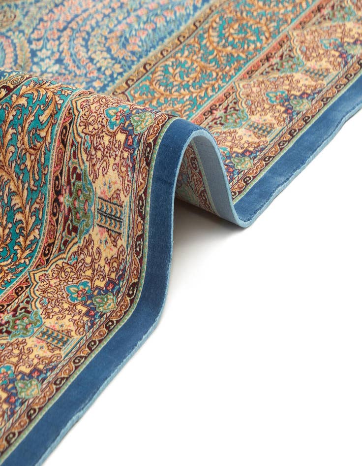 Detail image of  4' 4 x 6' 4 Ghom Design Rug