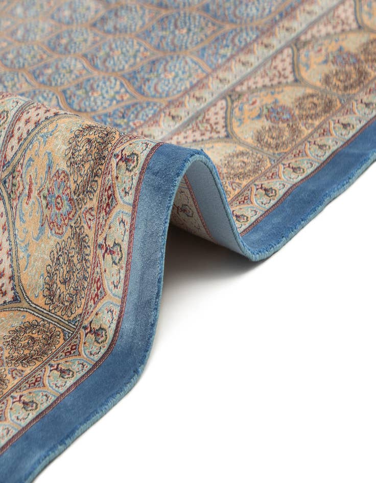 Detail image of  4' 10 x 7' 5 Ghom Design Rug