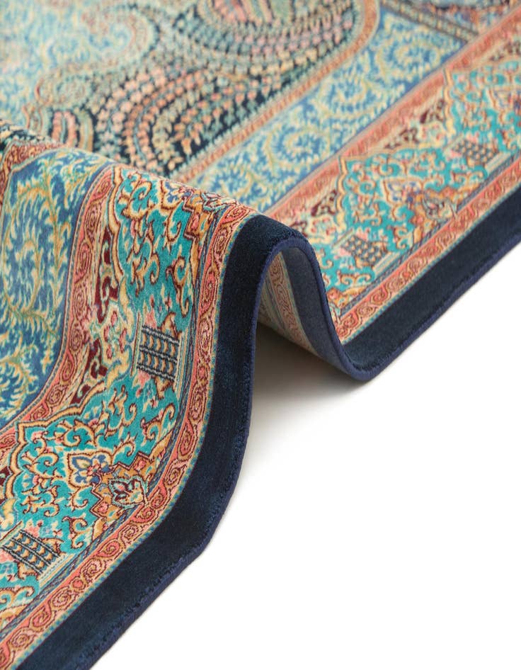 Detail image of  3' 3 x 4' 10 Ghom Design Rug