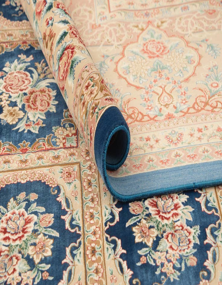 Detail image of  7' 11 x 11' 4 Ghom Design Rug