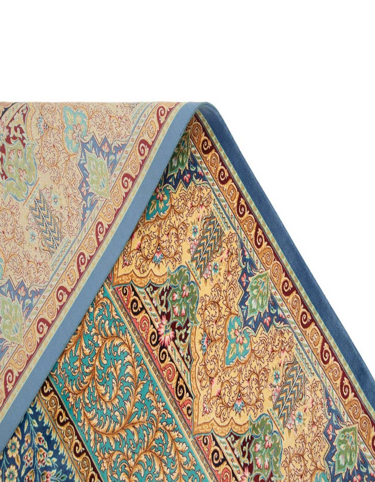 Detail image of  6' 6 x 9' 7 Ghom Design Rug