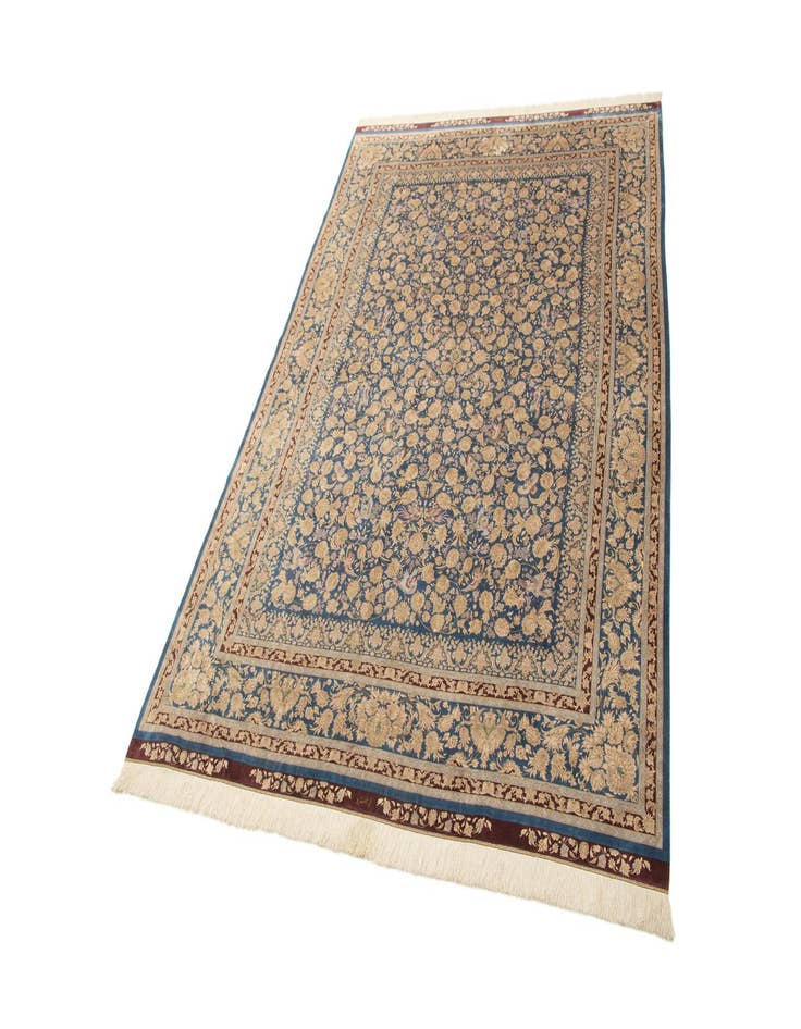 Detail image of  6' 8 x 9' 10 Ghom Design Rug