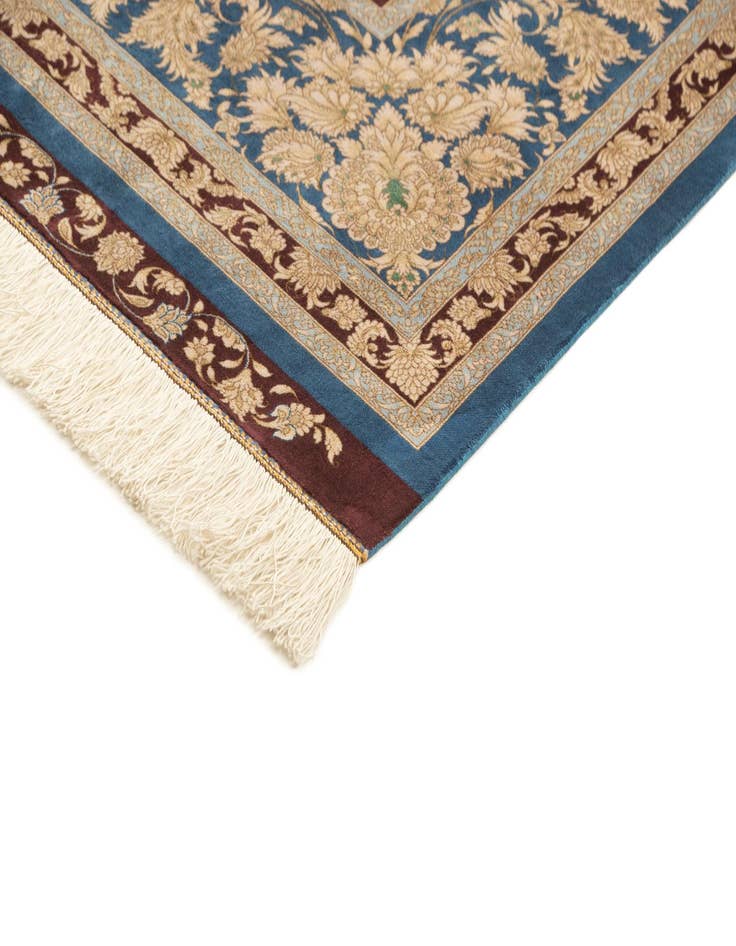 Detail image of  6' 8 x 9' 10 Ghom Design Rug