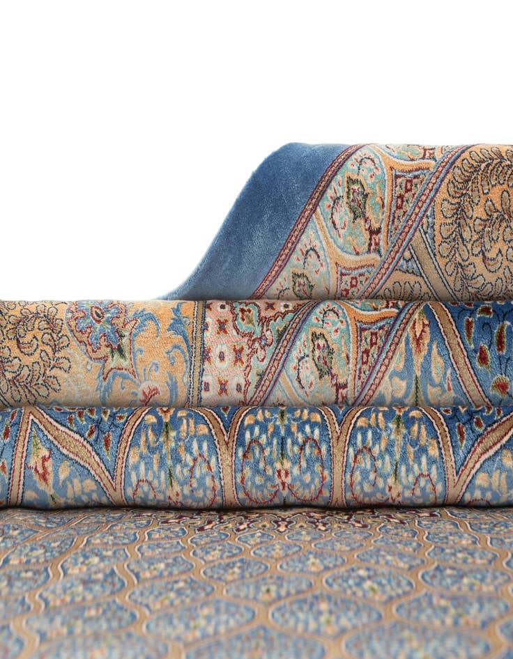 Detail image of  6' 6 x 9' 8 Ghom Design Rug