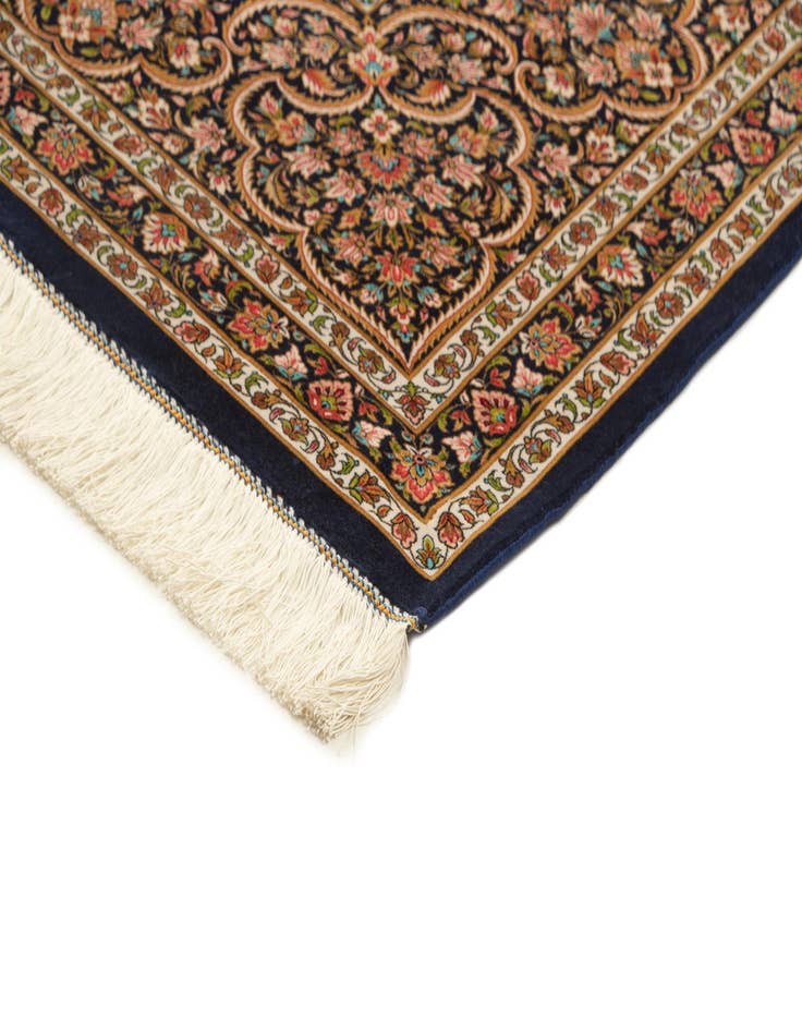 Detail image of  8' 1 x 11' 4 Ghom Design Rug
