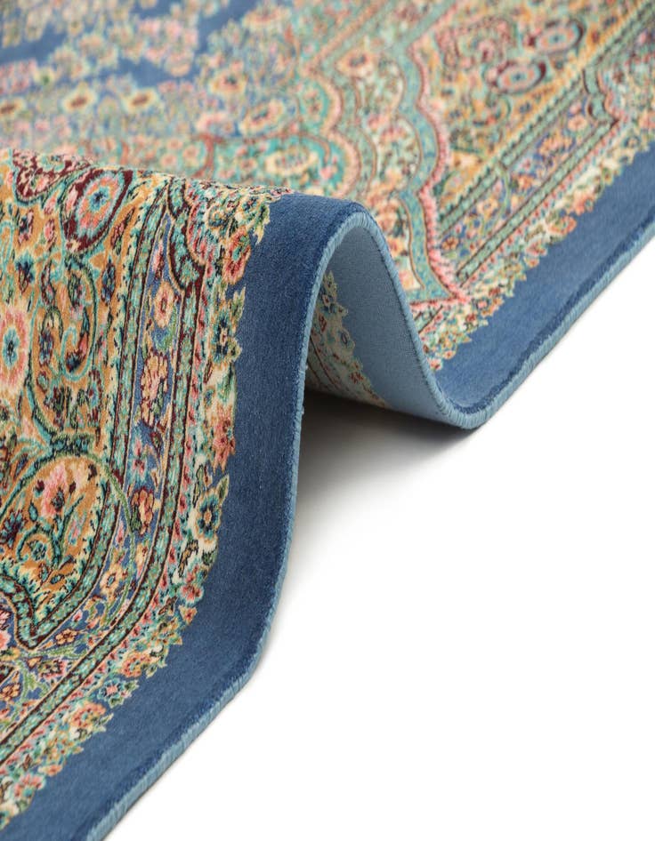 Detail image of  4' 10 x 7' 5 Ghom Design Rug