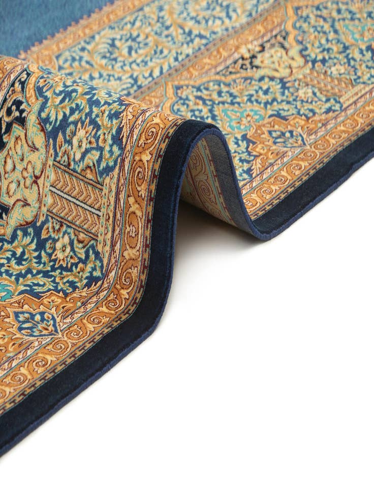 Detail image of  6' 6 x 9' 8 Ghom Design Rug