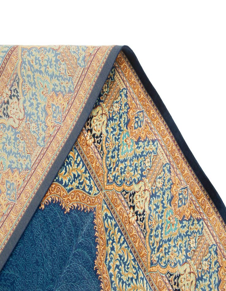 Detail image of  6' 6 x 9' 8 Ghom Design Rug