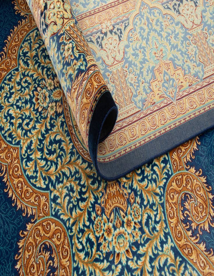 Detail image of  6' 6 x 9' 8 Ghom Design Rug