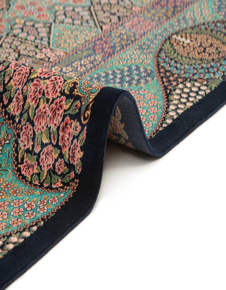 Detail image of  6' 5 x 9' 6 Ghom Design Rug