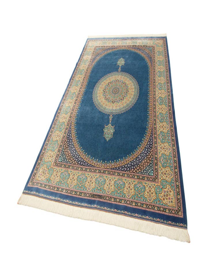 Detail image of  6' 6 x 9' 8 Ghom Design Rug