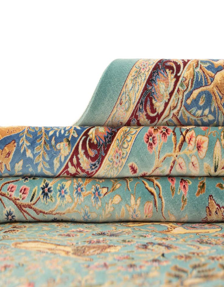 Detail image of  6' 6 x 9' 7 Ghom Design Rug