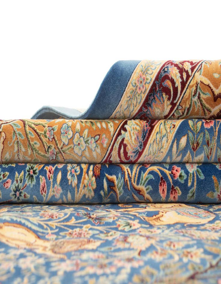 Detail image of  6' 6 x 9' 7 Ghom Design Rug